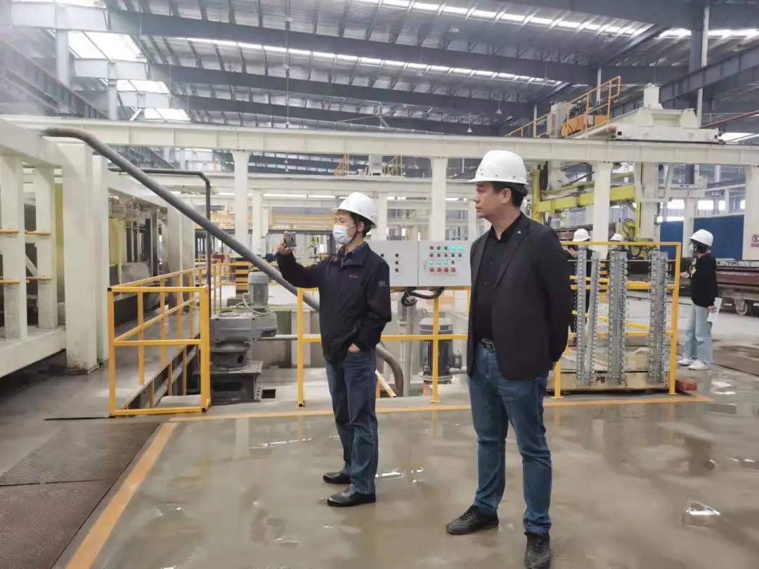 武漢設(shè)計(jì)院蒞臨飛山奇新材考察調(diào)研 武漢設(shè)計(jì)院蒞臨飛山奇新材考察調(diào)研