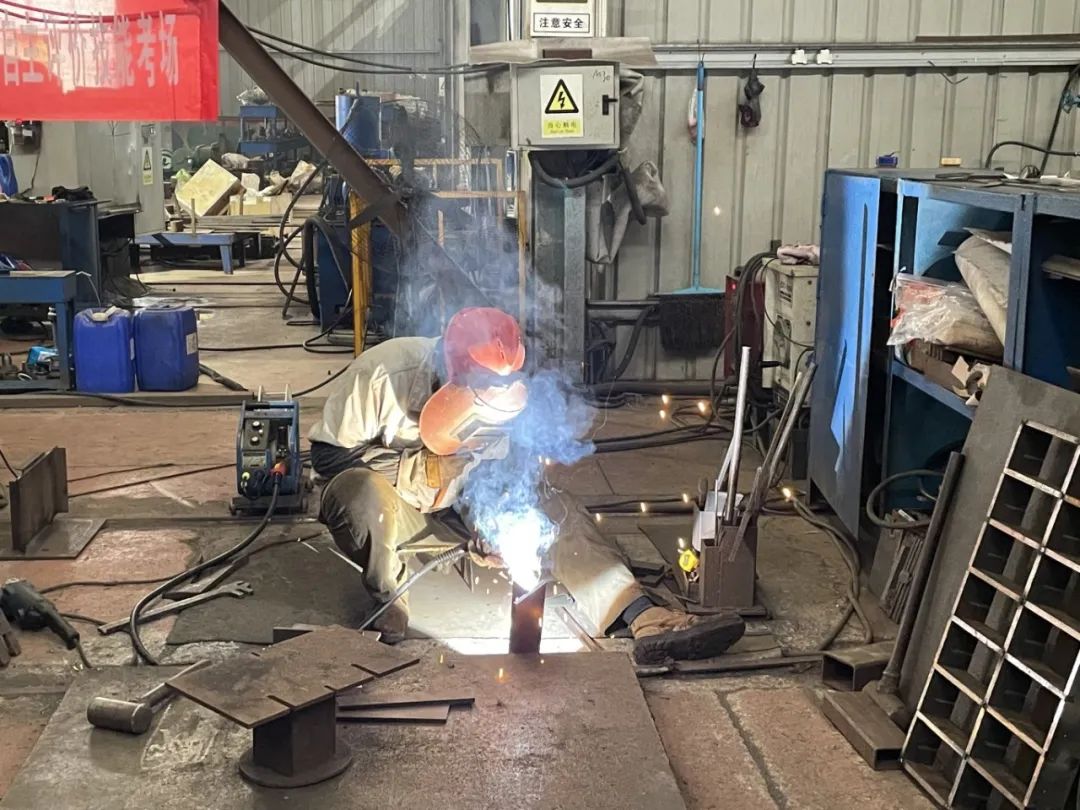 技能強企促發(fā)展 人才賦能抓提升丨東岳機械第一批焊工職業(yè)技能等級認定工作圓滿完成 技能強企促發(fā)展 人才賦能抓提升丨東岳機械第一批焊工職業(yè)技能等級認定工作圓滿完成