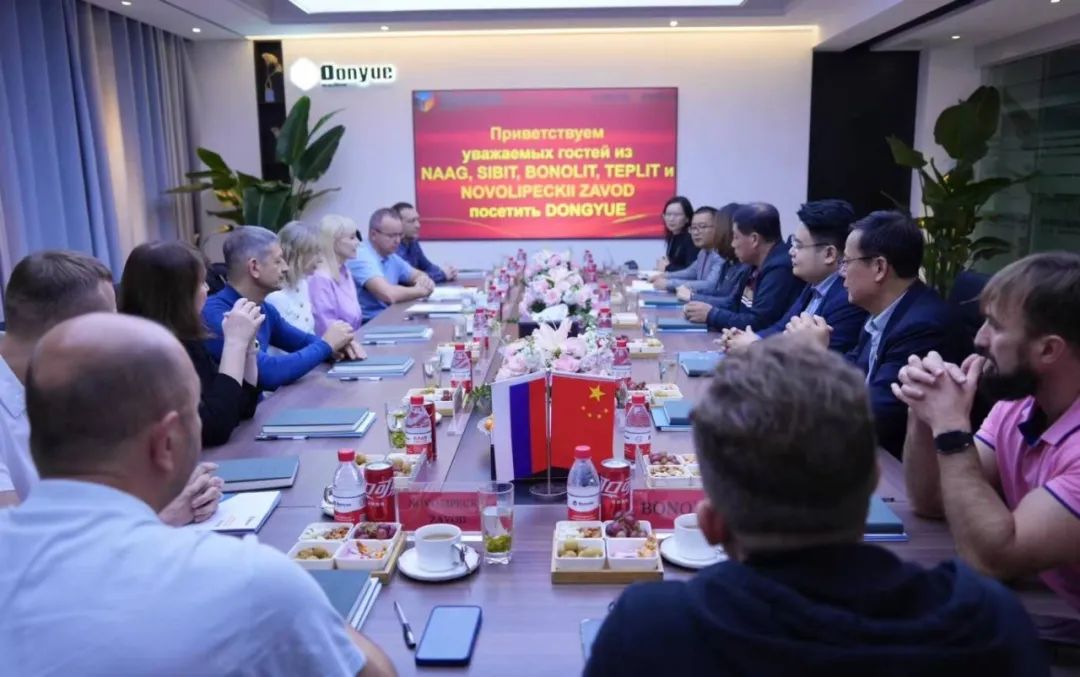 熱烈歡迎俄羅斯AAC協(xié)會(huì)會(huì)長(zhǎng)Gleb Grinfeld一行來(lái)訪東岳機(jī)械 熱烈歡迎俄羅斯AAC協(xié)會(huì)會(huì)長(zhǎng)Gleb Grinfeld一行來(lái)訪東岳機(jī)械